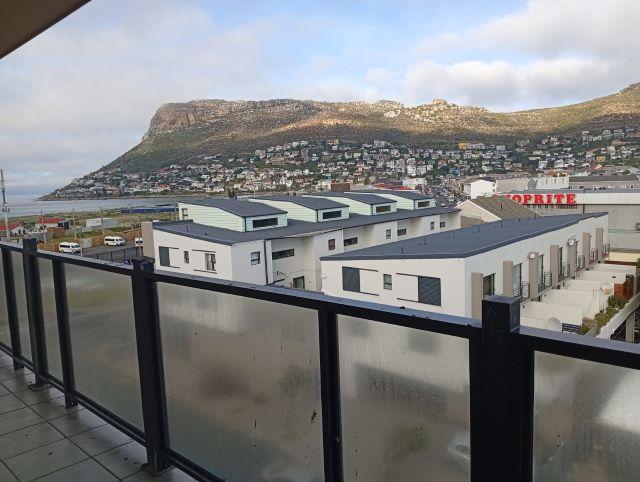 2 Bedroom Property for Sale in Fish Hoek Western Cape